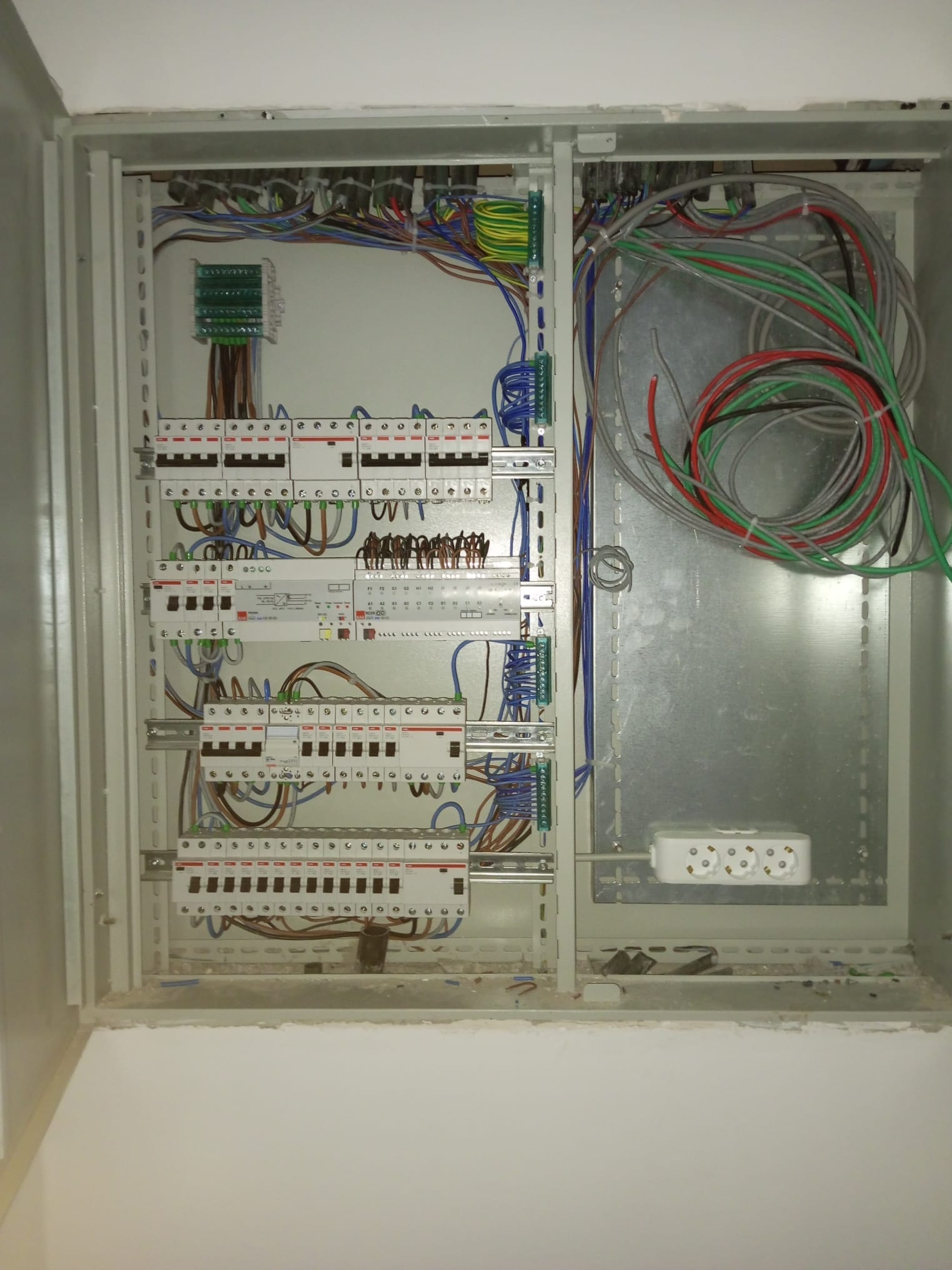 Bina elektrik dağıtım panosu